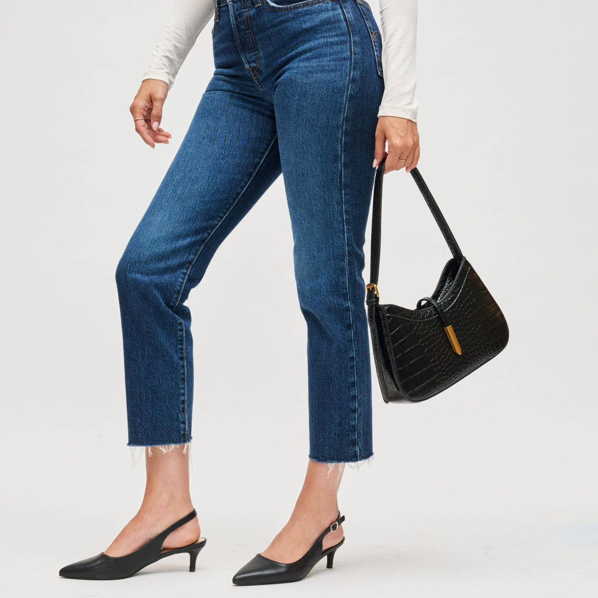 Urban Expressions - Judith Shoulder Bag: Black