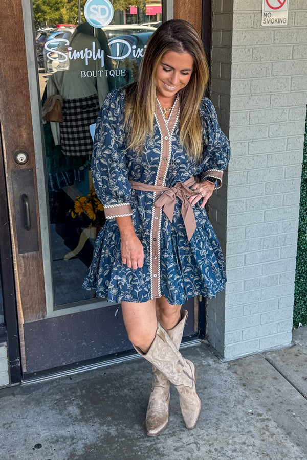 Entro Leaf print dress with tan contrast trim