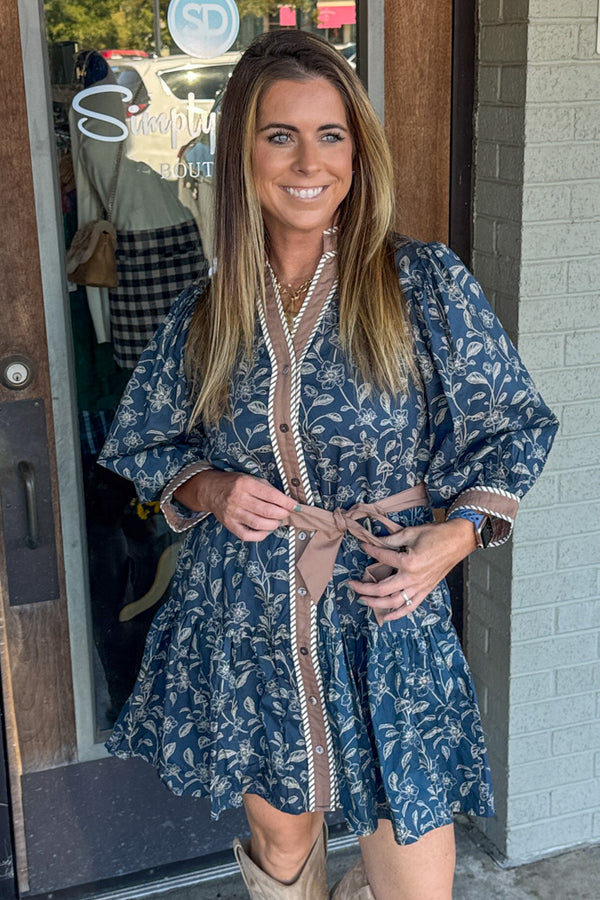 Entro Leaf print dress with tan contrast trim and waist tie