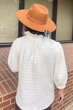 Look At Me Top-Cream
