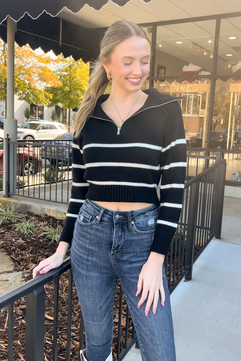 Effortless Elegance Sweater Top-Black/Ivory