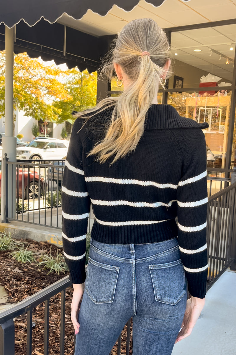 Effortless Elegance Sweater Top-Black/Ivory