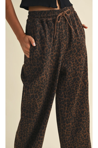 Leopard Wide Leg Denim Pants Close Up