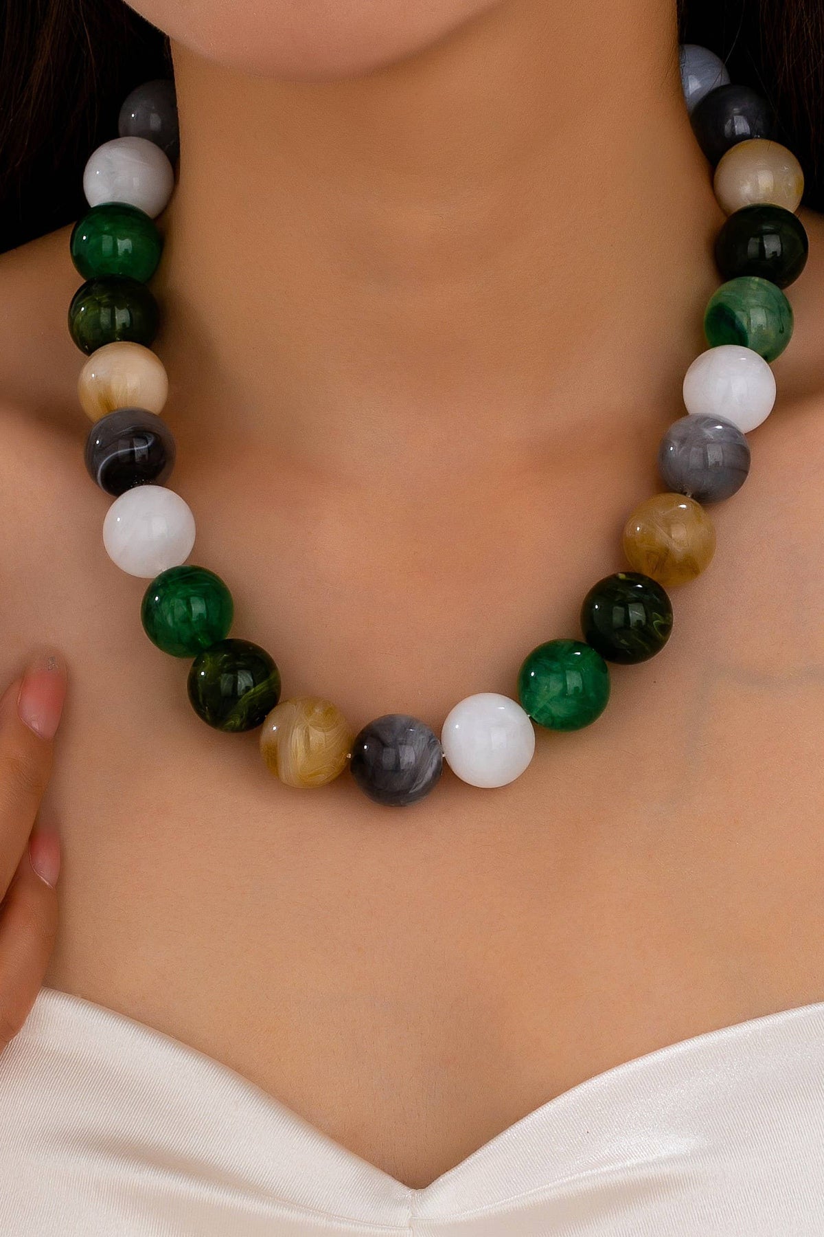 Multi Colored Chunky Beaded Necklace
