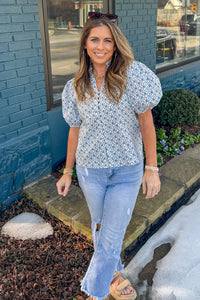 Pinch Floral Puff Sleeve Top-Blue/White - Simply Dixie Boutique