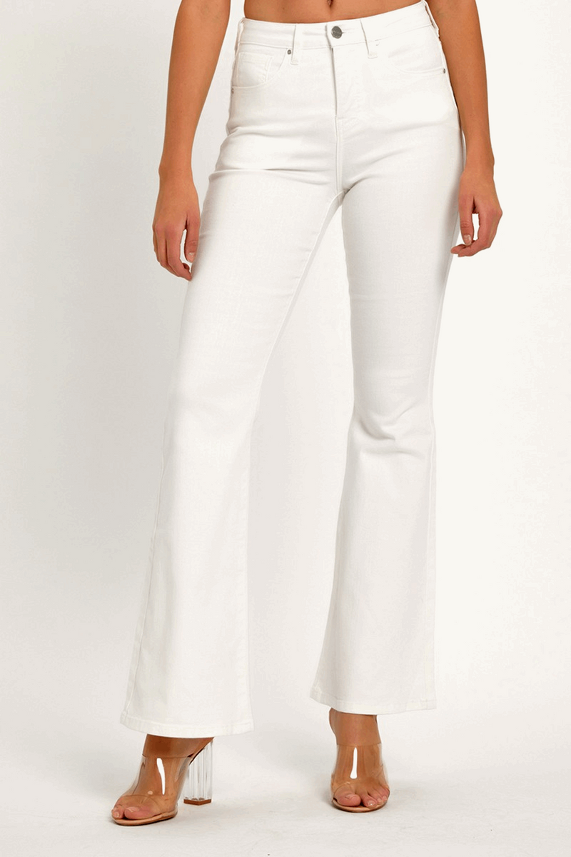 SALE-Risen-High-Rise Wide Flare Jeans-White – Simply Dixie Boutique