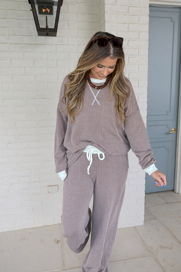 Zenana-Raised Rib Contrast Trim Pullover and Pants Set