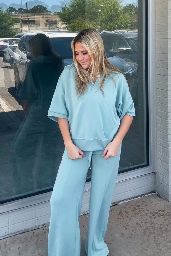 Scuba Collared Short Sleeve Pullover And Center Seam Pant