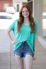 The Perfect Piko V-Neck Short Sleeve Top-Seamoss