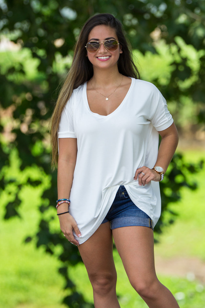 The Perfect Piko V-Neck Short Sleeve Top-Off White