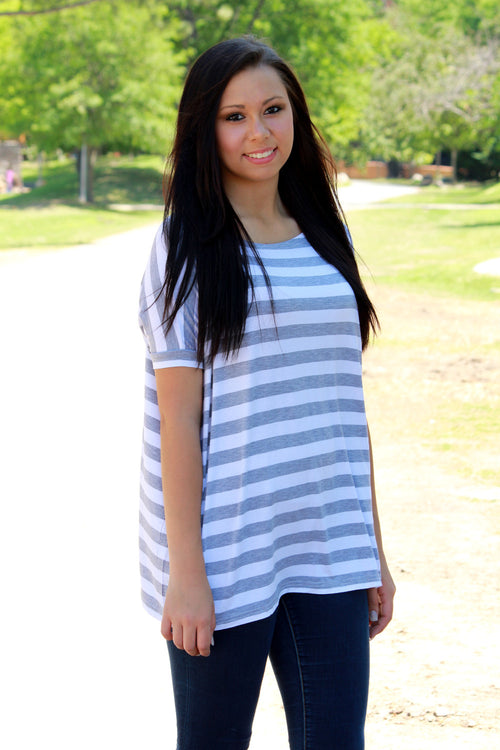 The Perfect Piko Short Sleeve Thick Stripe Top-Grey/White - Simply Dixie Boutique
 - 2