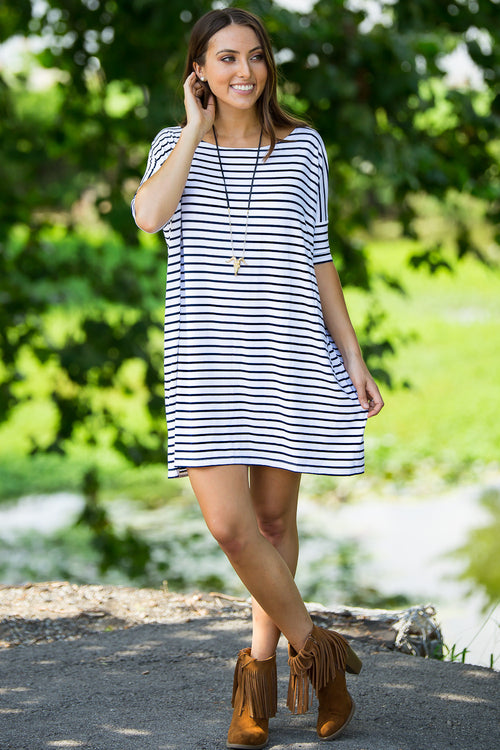 The Perfect Piko Half Sleeve Tunic-White/Black - Simply Dixie Boutique
 - 2