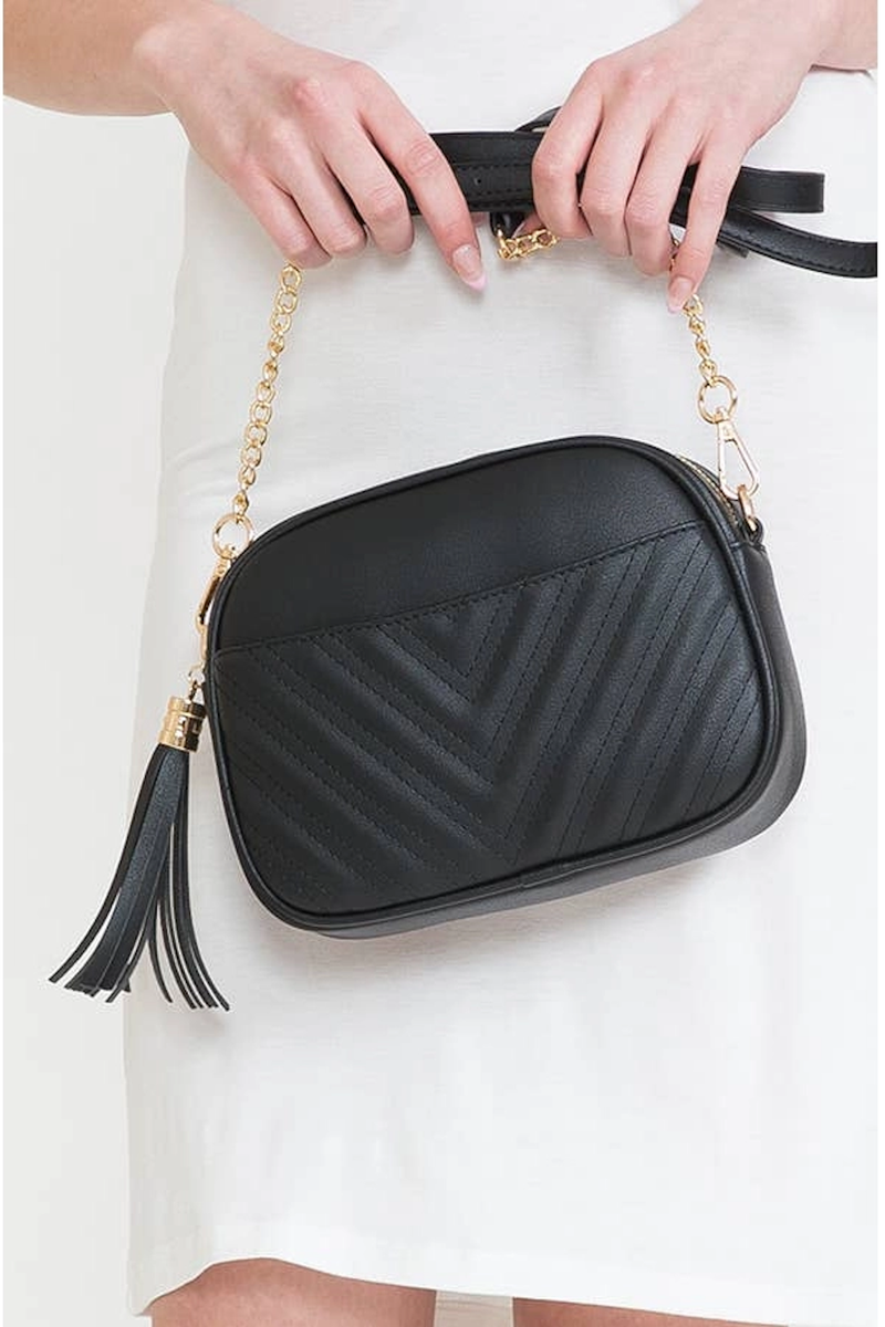 V Quilted Rectangular Crossbody Bag With Tassel-Black